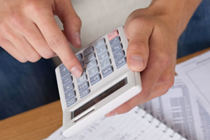 若他人欠款，能否向其亲属追偿？